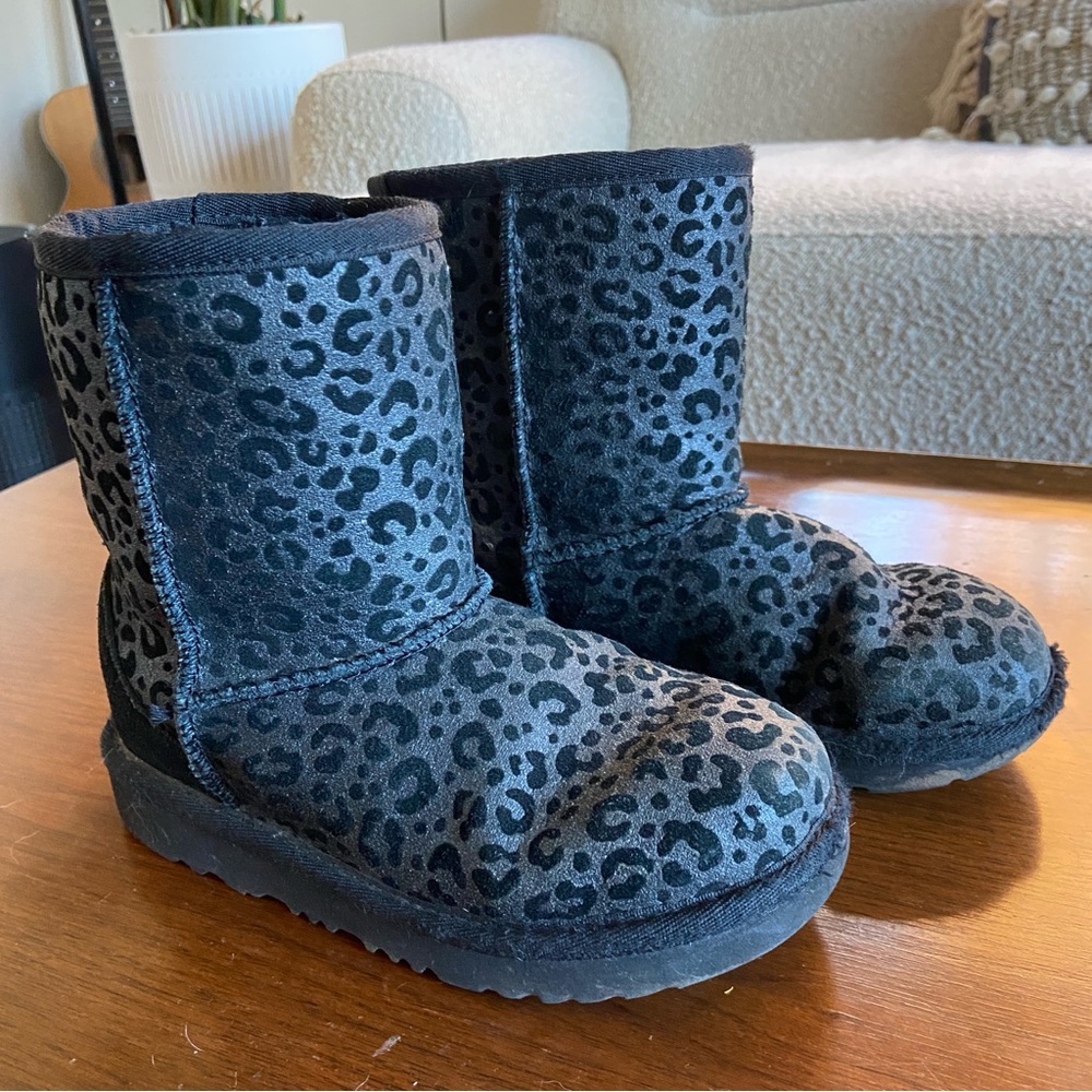 UGG Kids Classic II Glitter Leopard Boots